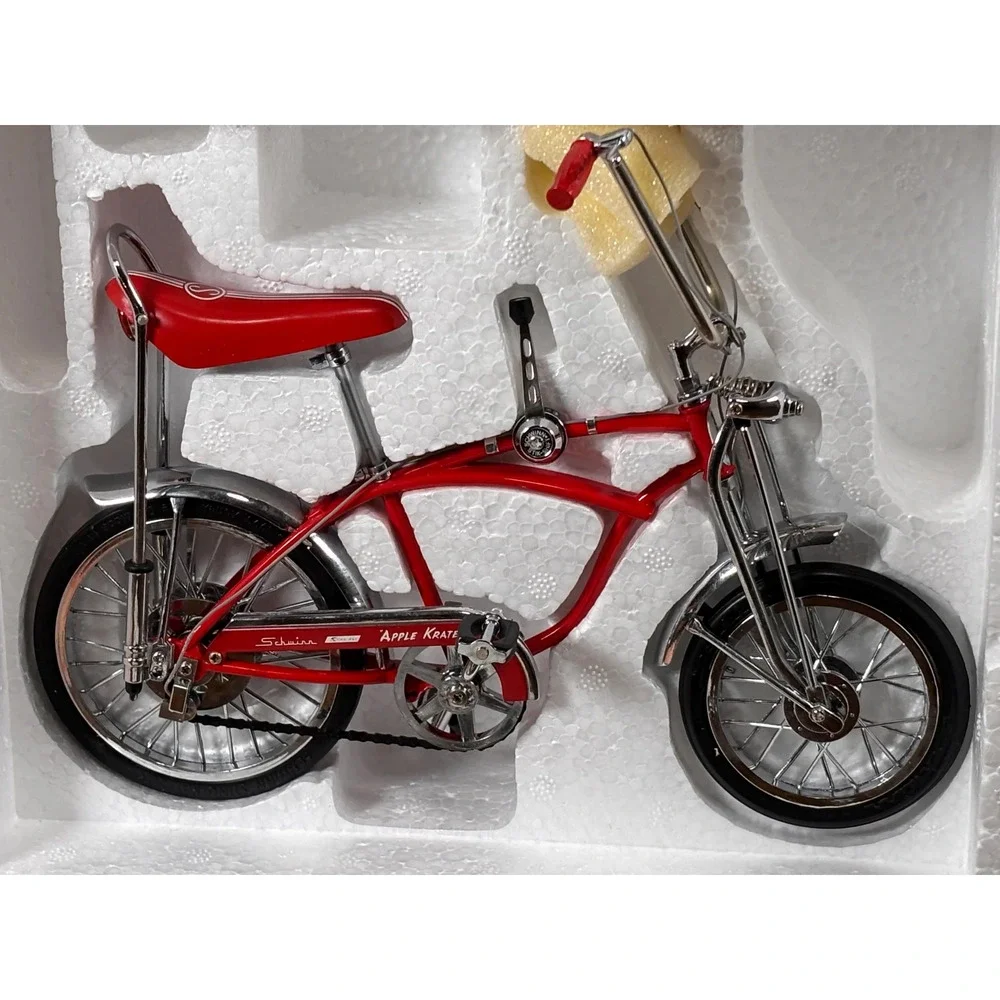 Schwinn '69 Sting-Ray Apple Krate Bicycle 1:6 Scale Diecast Bike Model Xonex